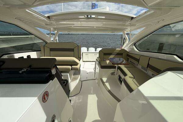 Pursuit  Yacht For Sale