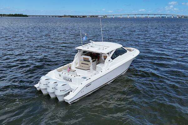Pursuit  Yacht For Sale