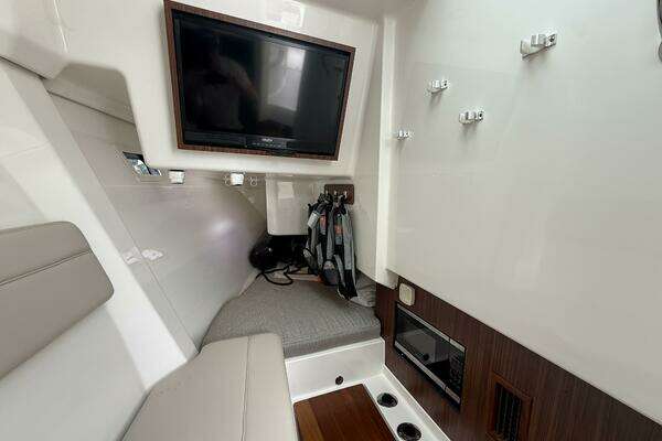 Pursuit  Yacht For Sale