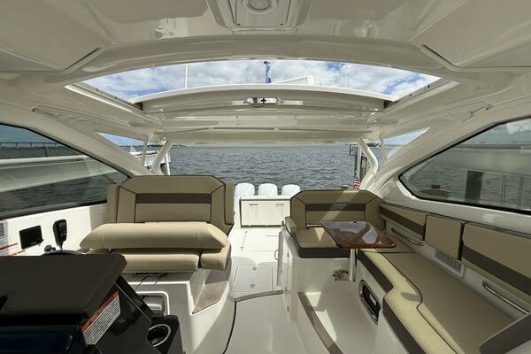 36ft Pursuit Yacht For Sale