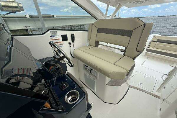 Pursuit  Yacht For Sale