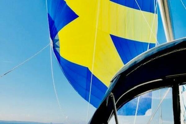 She s The One 35ft Hunter Yacht For Sale