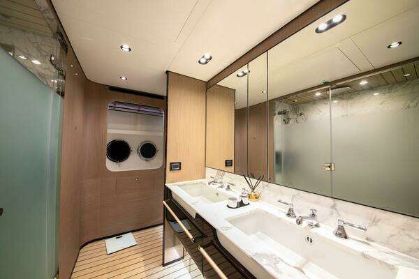 Azimut Grande 27M Yacht For Sale