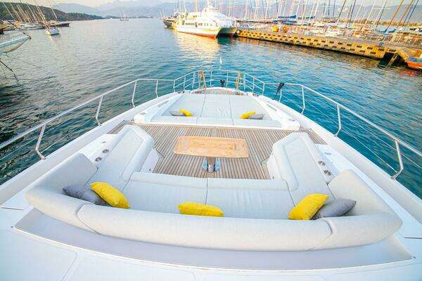 Azimut Grande 27M Yacht For Sale