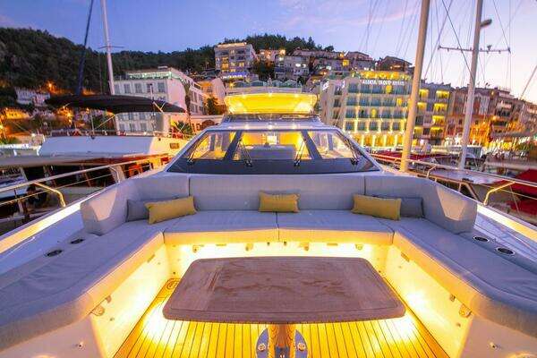 Azimut Grande 27M Yacht For Sale