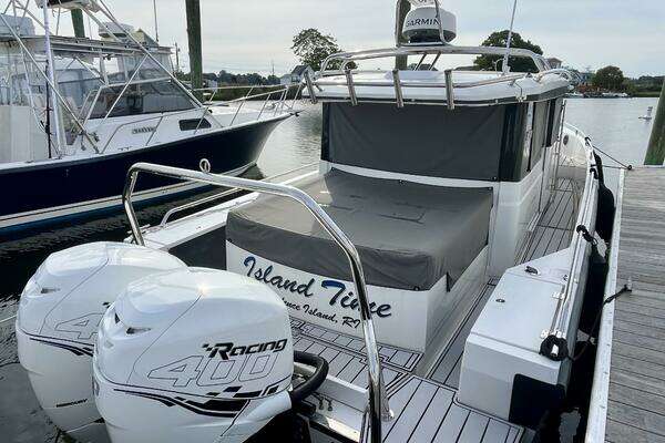 Axopar 37 Sport Cabin R Yacht For Sale