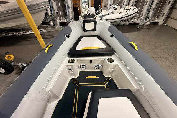 19ft Highfield Yacht For Sale