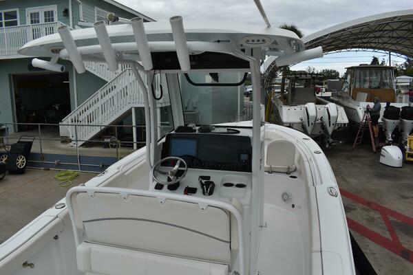 25ft Sea Hunt Yacht For Sale