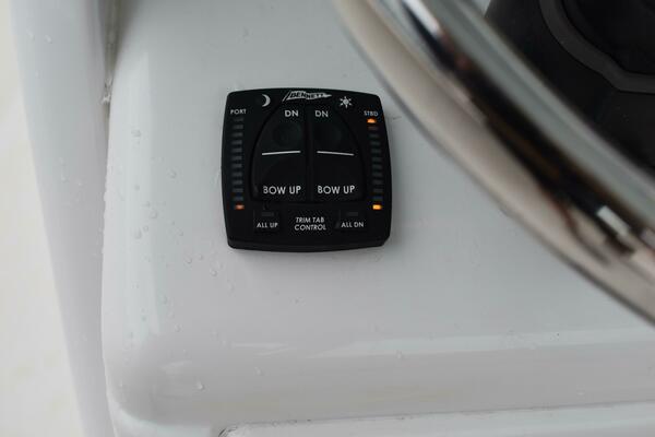 25ft Sea Hunt Yacht For Sale