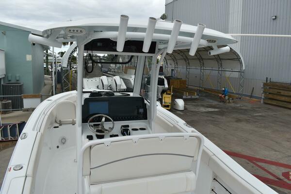 25ft Sea Hunt Yacht For Sale