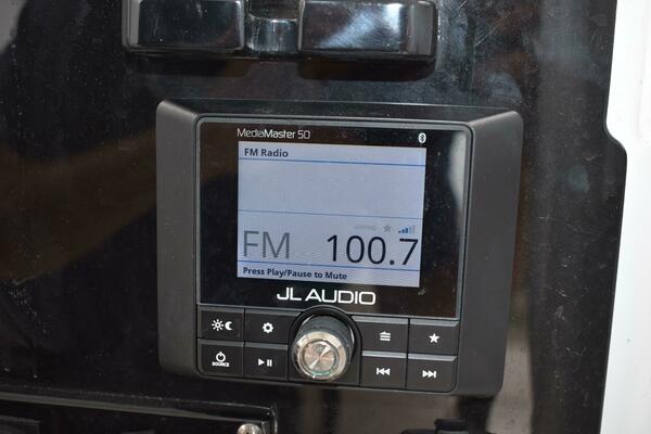 25ft Sea Hunt Yacht For Sale