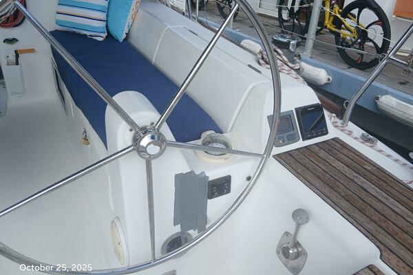 Knot Working  41ft Dufour Yacht For Sale