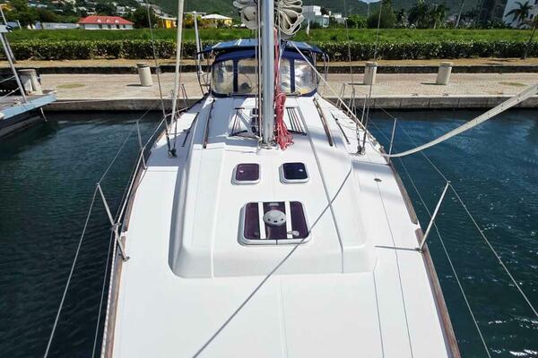 Knot Working  41ft Dufour Yacht For Sale