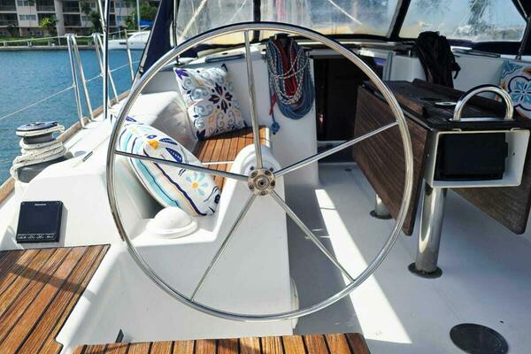 Knot Working  41ft Dufour Yacht For Sale