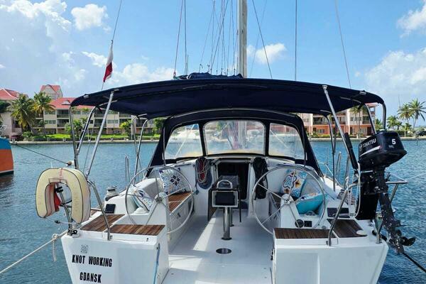 Knot Working  41ft Dufour Yacht For Sale