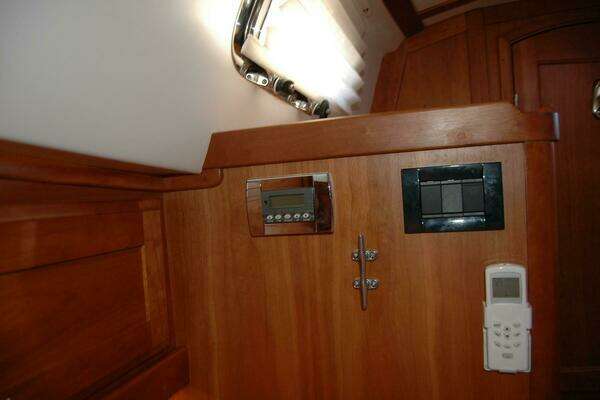 Sabre 38 Salon Express Yacht For Sale