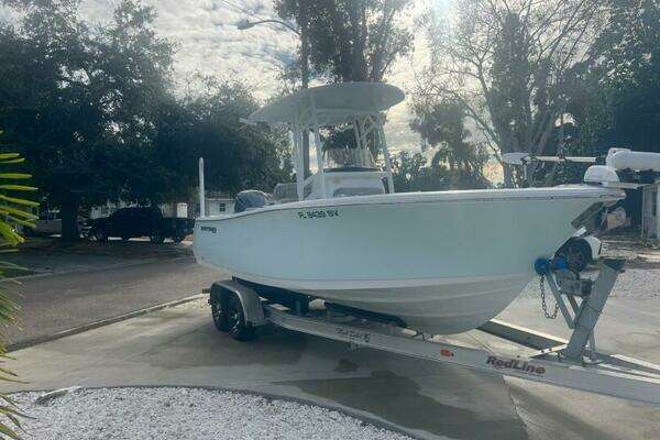 Photo of the 2021 Sportsman 232 Platinum Center Console