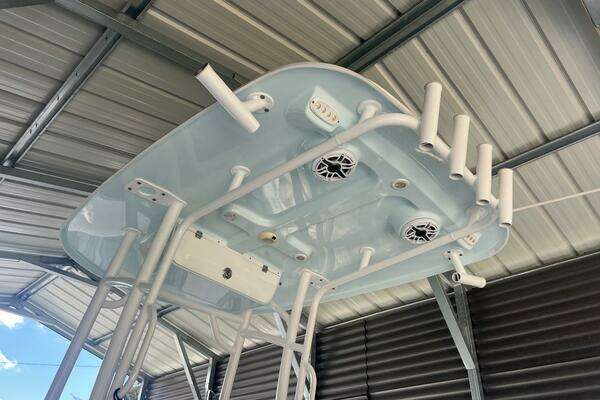 Photo of the 2021 Sportsman 232 Platinum Center Console