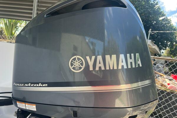 23ft Sportsman Yacht For Sale