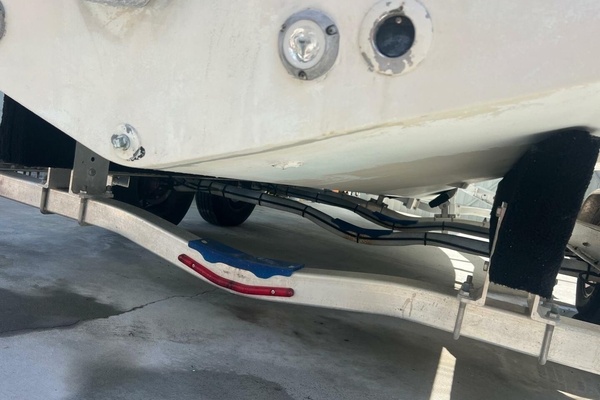 23ft Sportsman Yacht For Sale