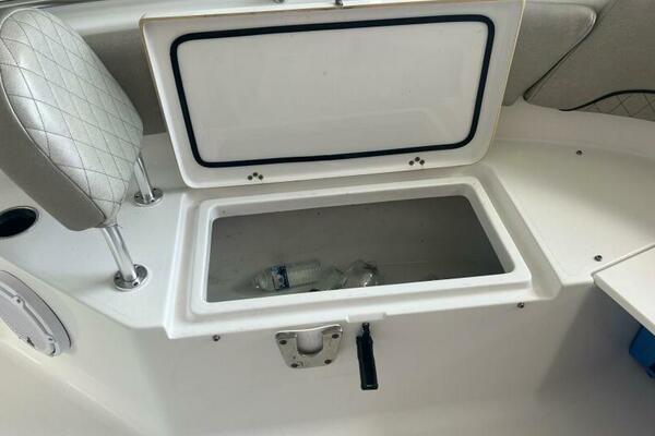 23ft Sportsman Yacht For Sale