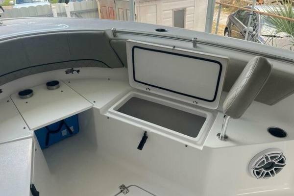 23ft Sportsman Yacht For Sale