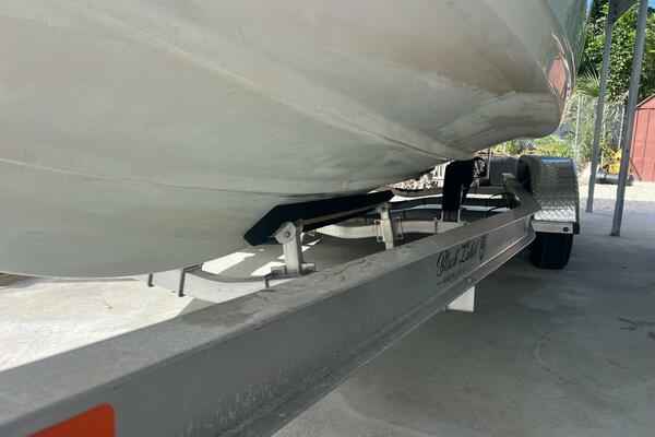 23ft Sportsman Yacht For Sale