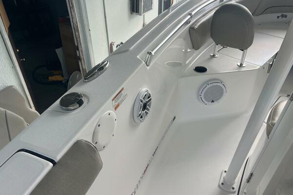 23ft Sportsman Yacht For Sale