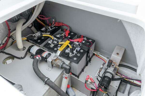 Chris-Craft Corsair 36 Yacht For Sale