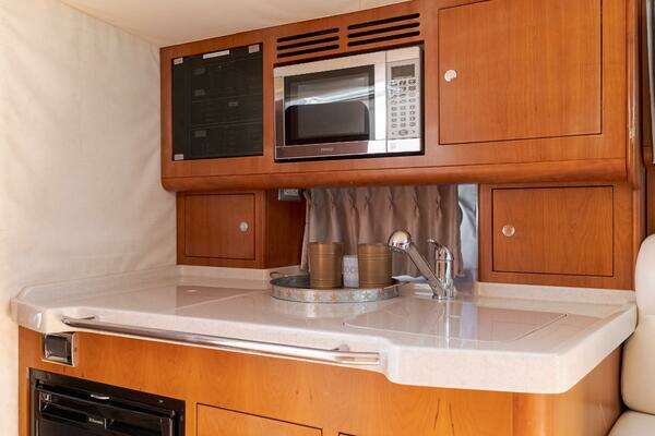 Chris-Craft Corsair 36 Yacht For Sale