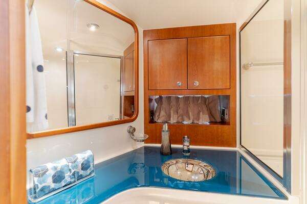 Chris-Craft Corsair 36 Yacht For Sale