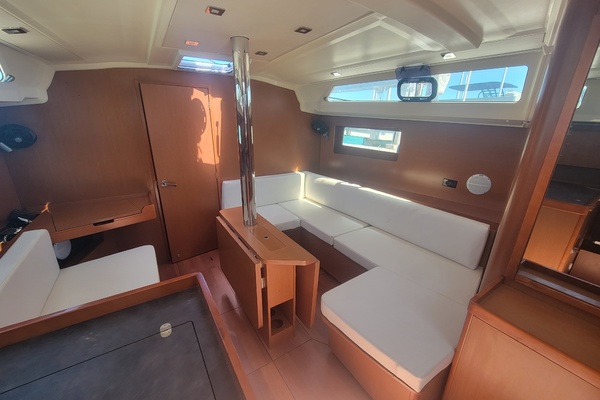 Orion 41ft Beneteau Yacht For Sale