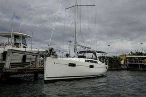 Orion 41ft Beneteau Yacht For Sale