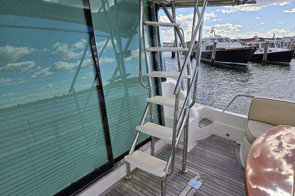 Sabre 48 Flybridge Yacht For Sale