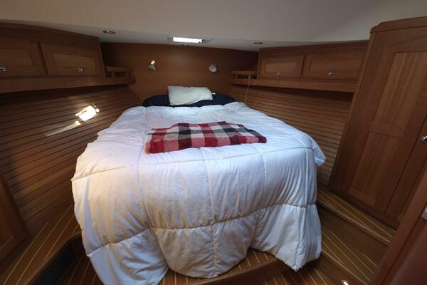 GRAYSON 48ft Sabre Yacht For Sale