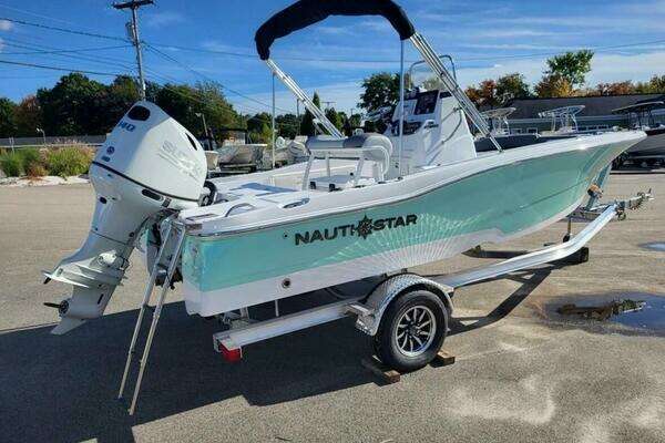 Photo of the 2025 NauticStar 191 Hybrid