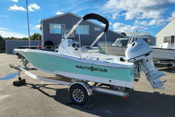 Photo of the 2025 NauticStar 191 Hybrid