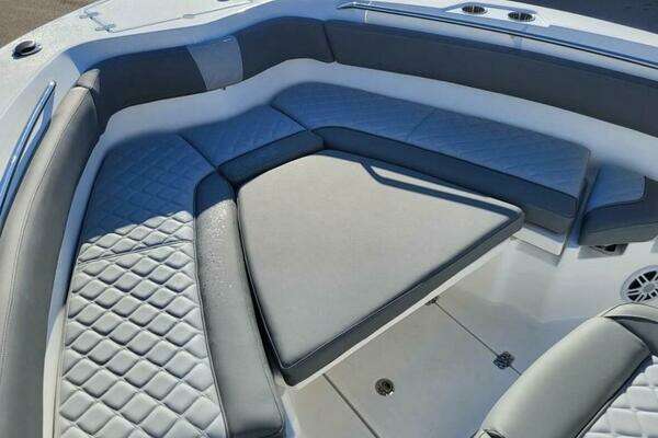 Photo of the 2025 NauticStar 222 Offshore