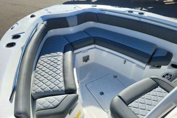 Photo of the 2025 NauticStar 222 Offshore