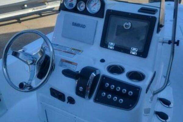 Photo of the 2024 NauticStar 194 Bay