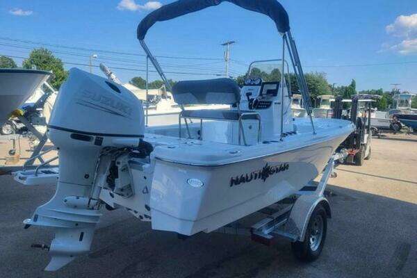 Photo of the 2024 NauticStar 194 Bay