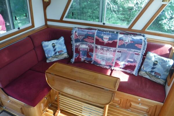 35ft Duffy Yacht For Sale