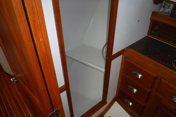 35ft Duffy Yacht For Sale