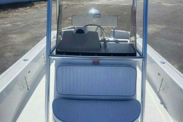 Photo of the 2024 Maritime 233 Defiant