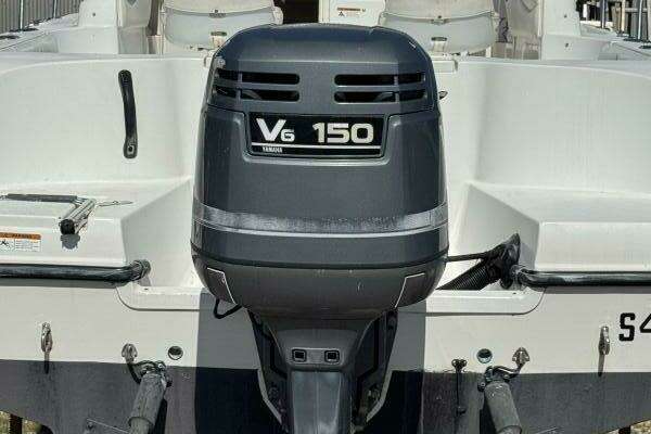 Photo of the 2004 Seaswirl Striper "Spoiled"