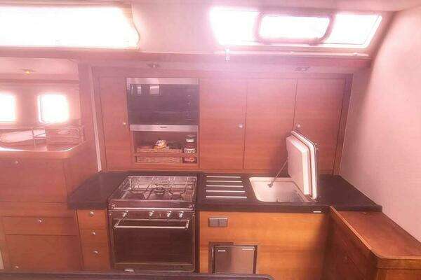 Hanse 630e Yacht For Sale
