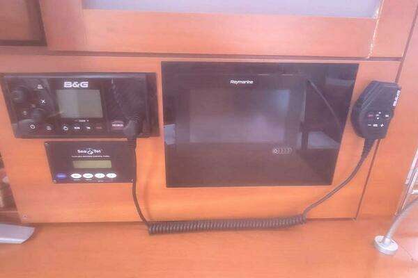 Hanse 630e Yacht For Sale