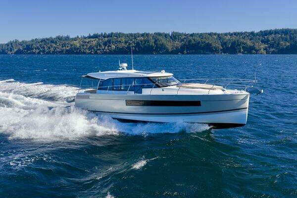 Jeanneau NC14 NC 14 Yacht For Sale