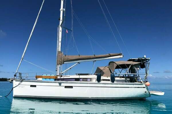 37-ft-Bavaria-2014-Cruiser 37-Antari Nawi Marina, Savusavu  Fiji  yacht for sale