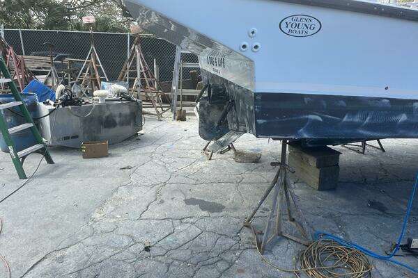 Photo of the 2008 Custom Glenn Young 32 Lafitte Skiff "A Bug's Life"